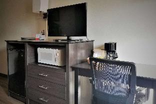 Hotel Days By Wyndham Pa I-70 I-76 *