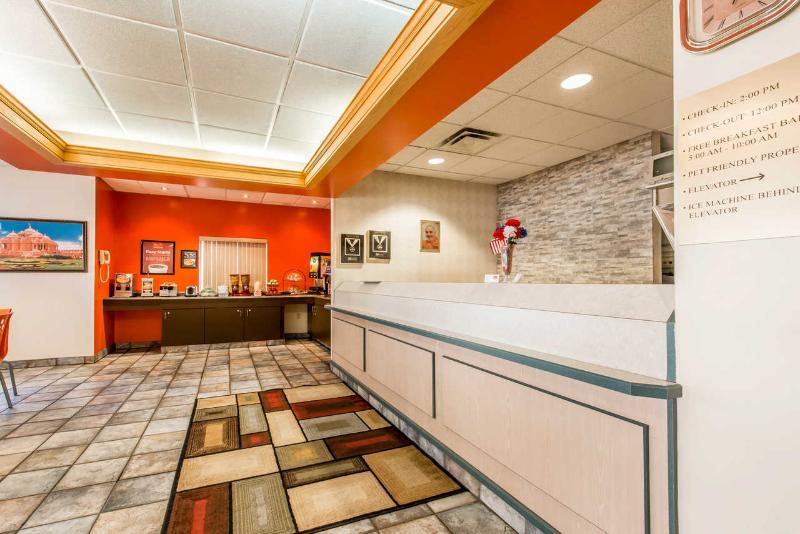 Days By Wyndham Pa I-70 I-76 Hotel *