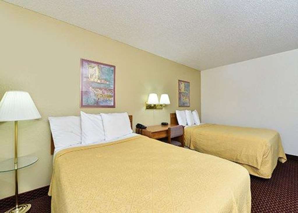 Days By Wyndham Pa I-70 I-76 Hotel