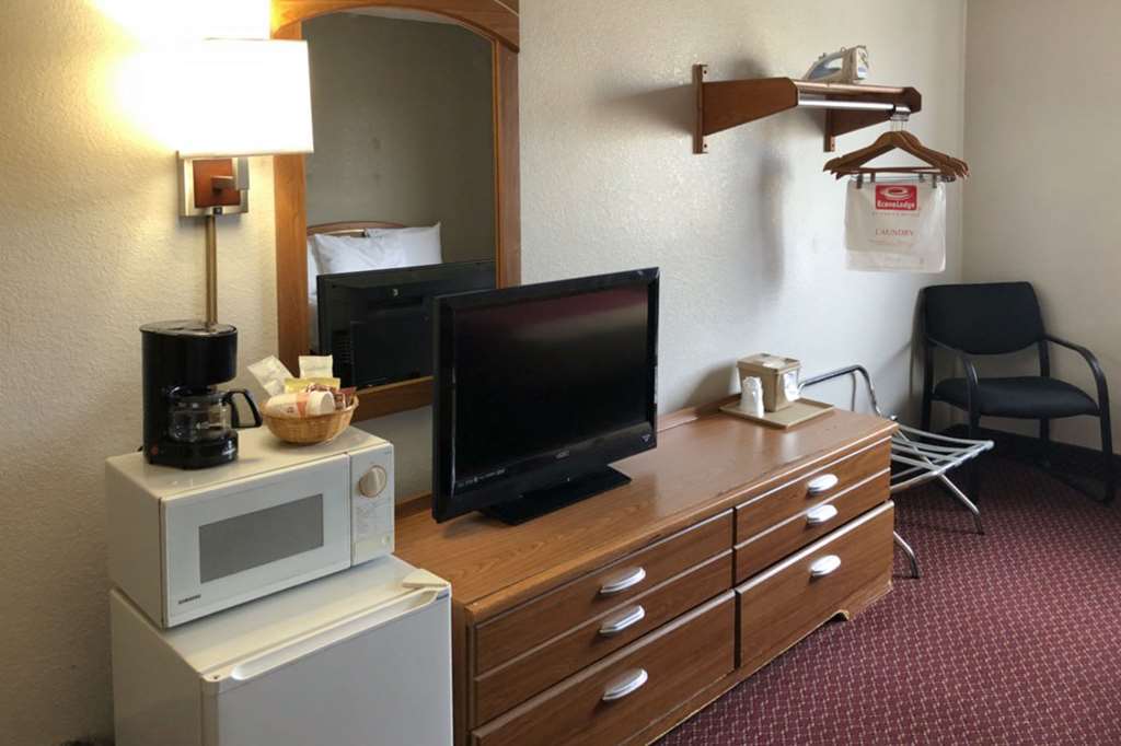 Days By Wyndham Pa I-70 I-76 Hotel