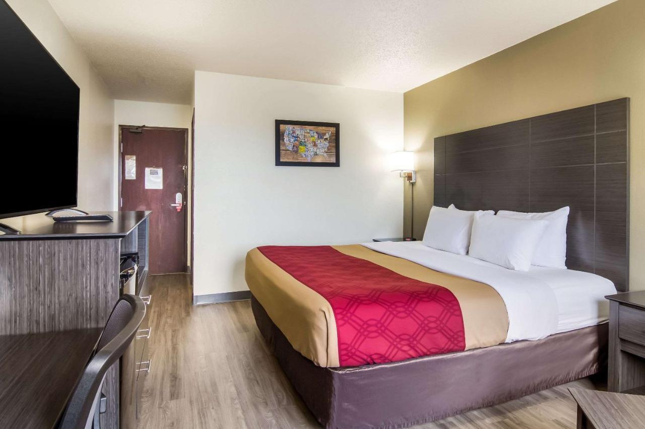 Hotel Days By Wyndham Pa I-70 I-76