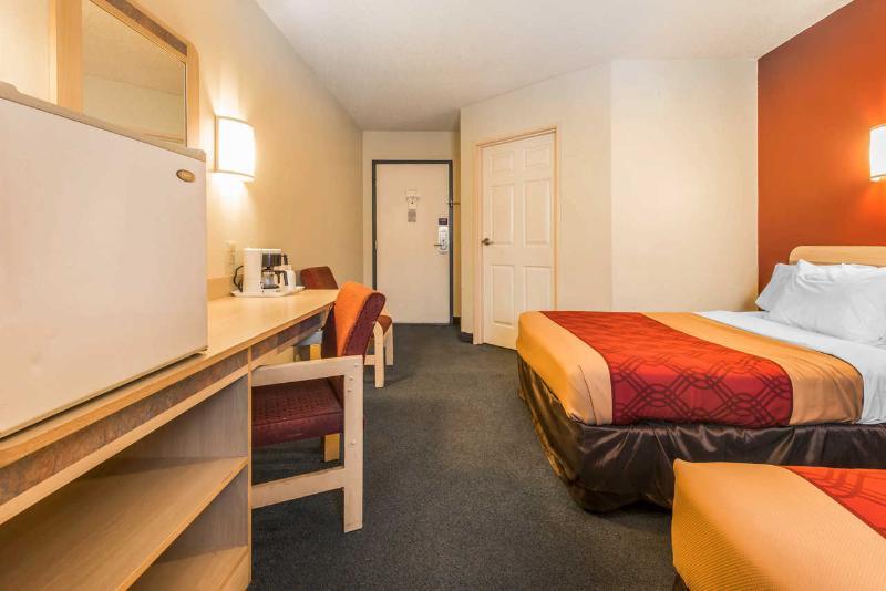 Hotel Days By Wyndham Pa I-70 I-76